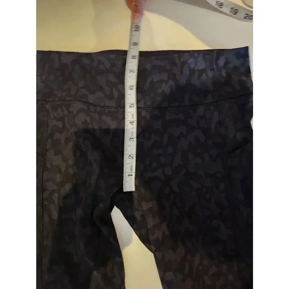 Lululemon Pace Revival Camo Tights Size 4.